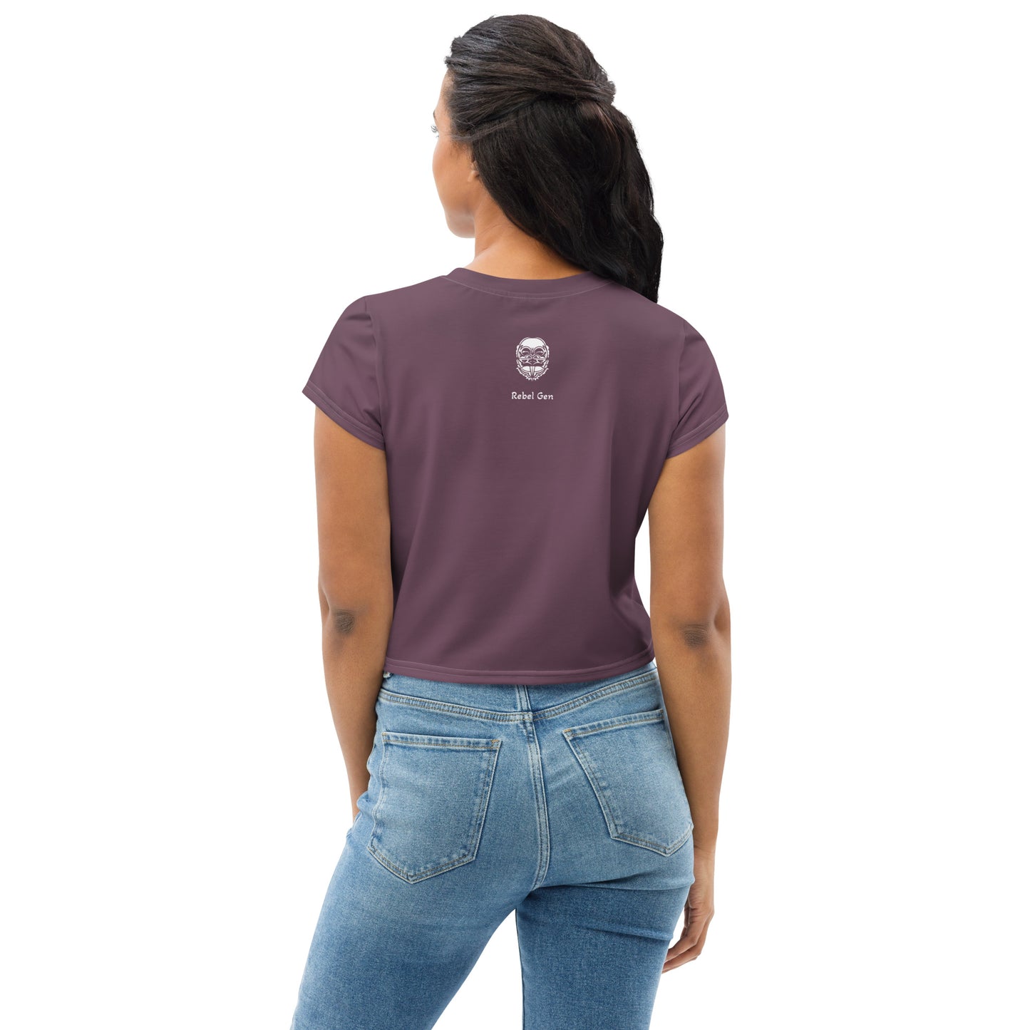 Activewear women crop tops burgundy with white tag and a 'No Sul No Future' Slogan. Powered by TheFamous activewear studio