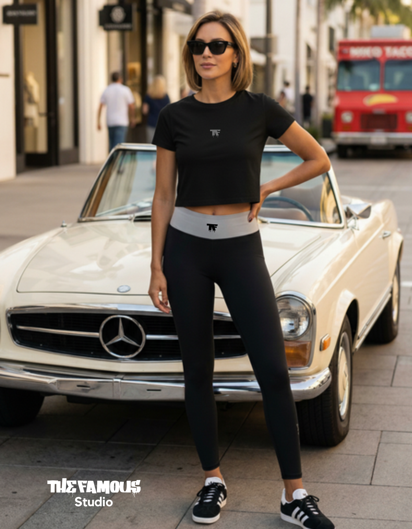 Sporty Chic Black leggings with a grey  taupe waistband