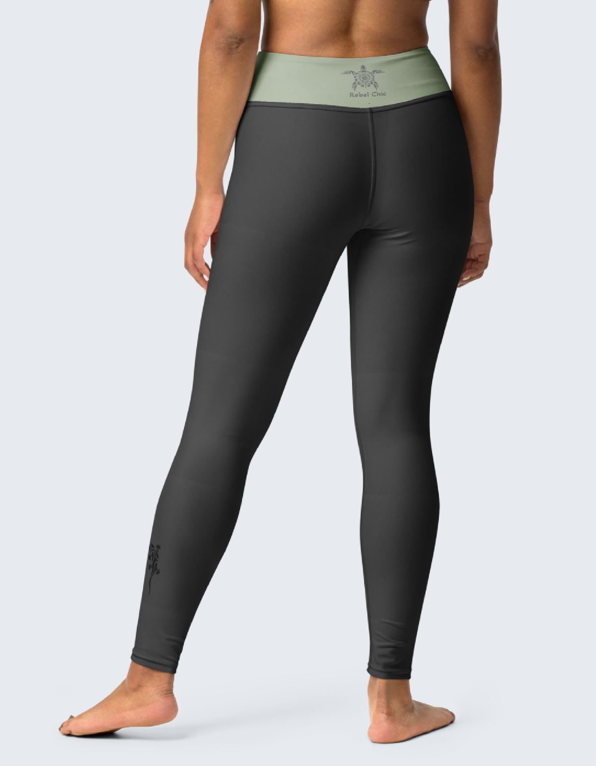 Woman walking in NYC with the leggings Dark Grey & Matcha | Activewear for women to wear beyond the gym 