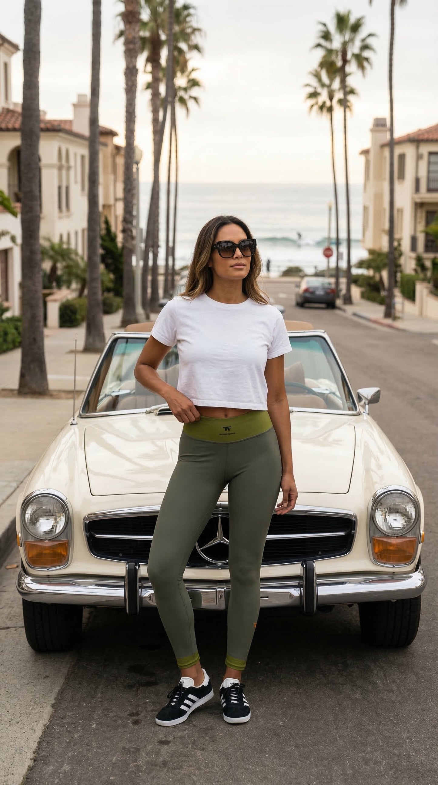 Casual Chic Activewear for women | Yoga Leggings French Khaki Garrigue | Limited Edition TheFamous Studio
