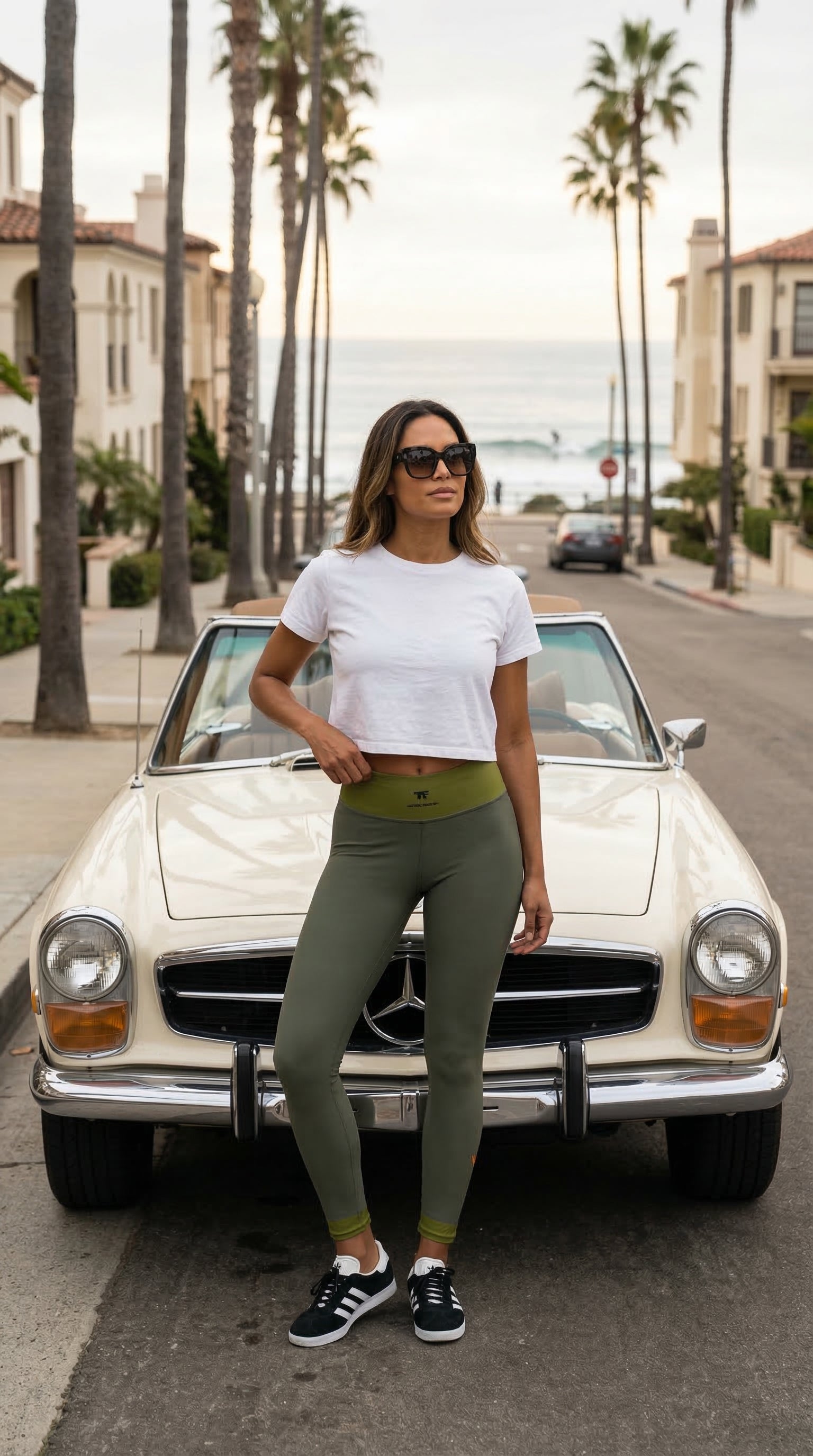 Casual Chic Activewear for women | Yoga Leggings French Khaki Garrigue | Limited Edition TheFamous Studio